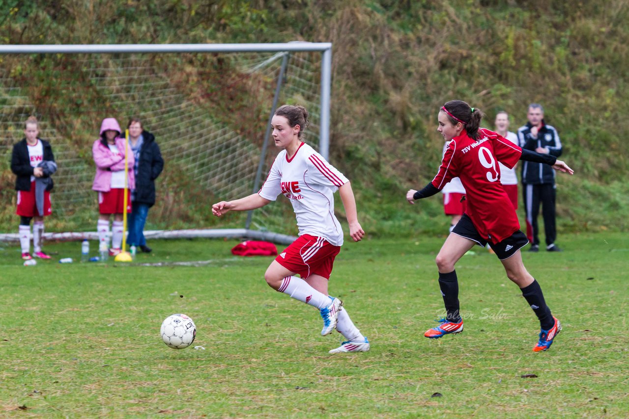 Bild 147 - B-Juniorinnen TuS Tensfeld - TSV Weddelbrook : Ergebnis: 3:1